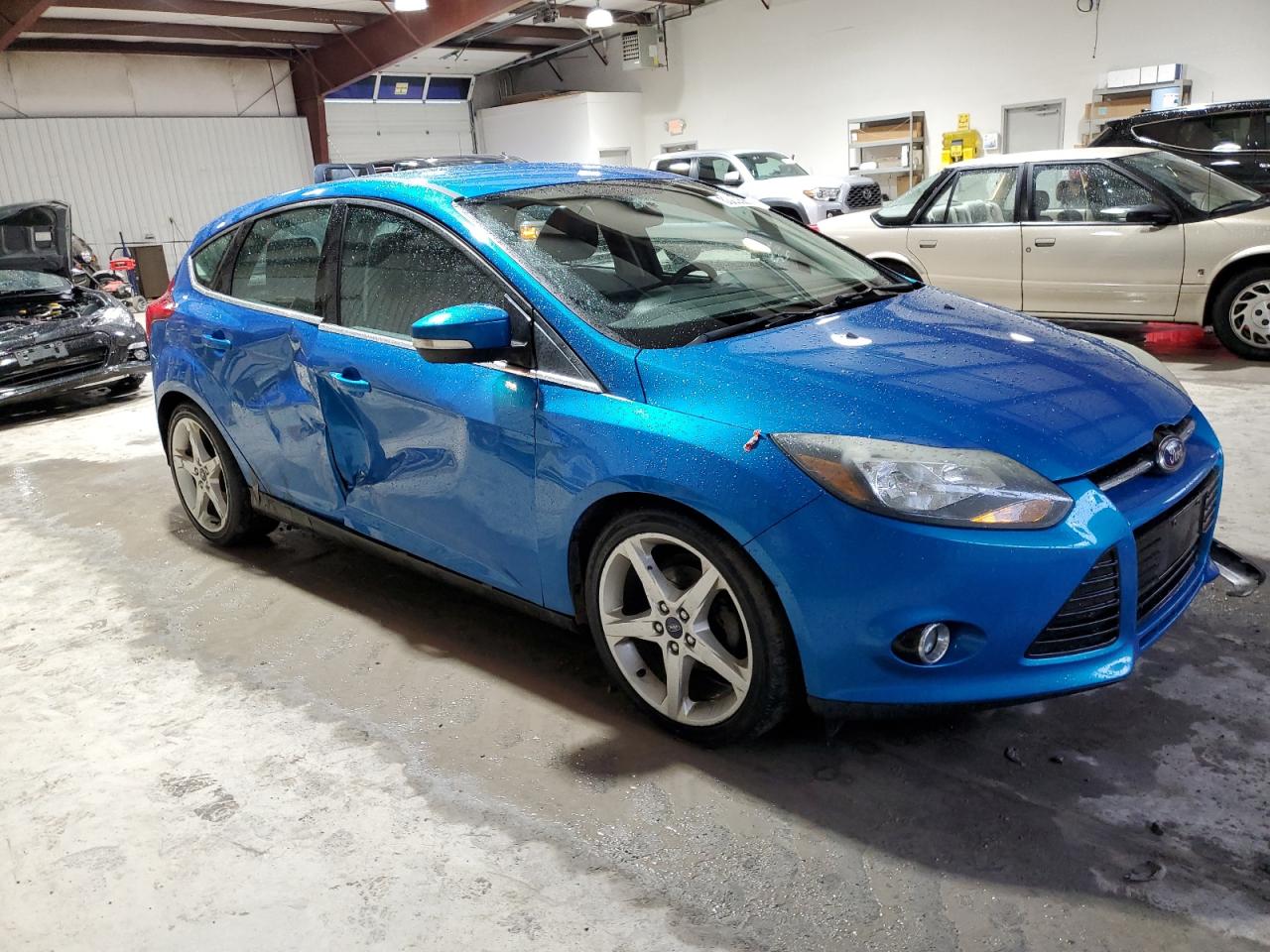 VIN 1FADP3N25EL422849 2014 FORD FOCUS no.4