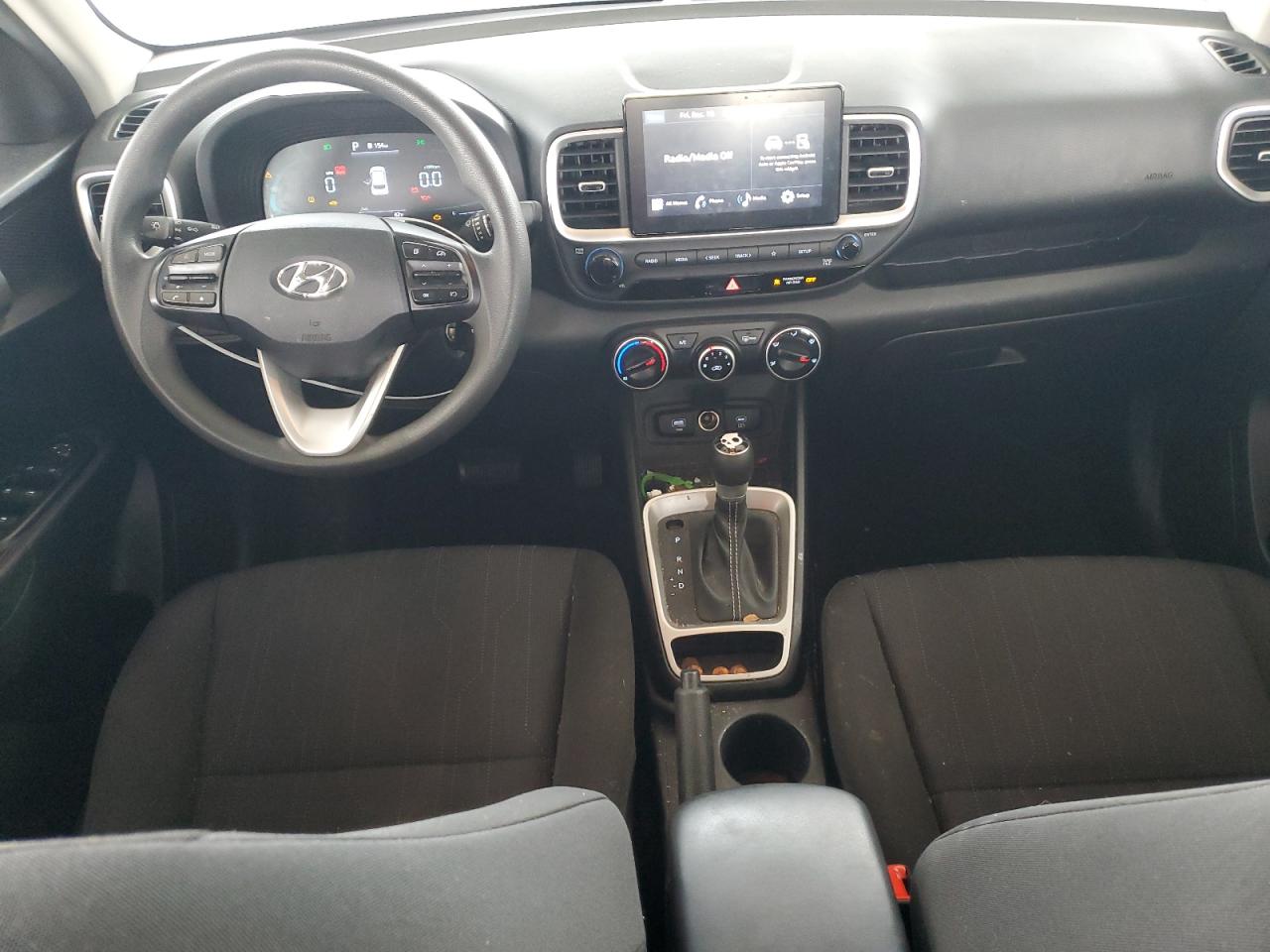 2023 Hyundai Venue - Image 8