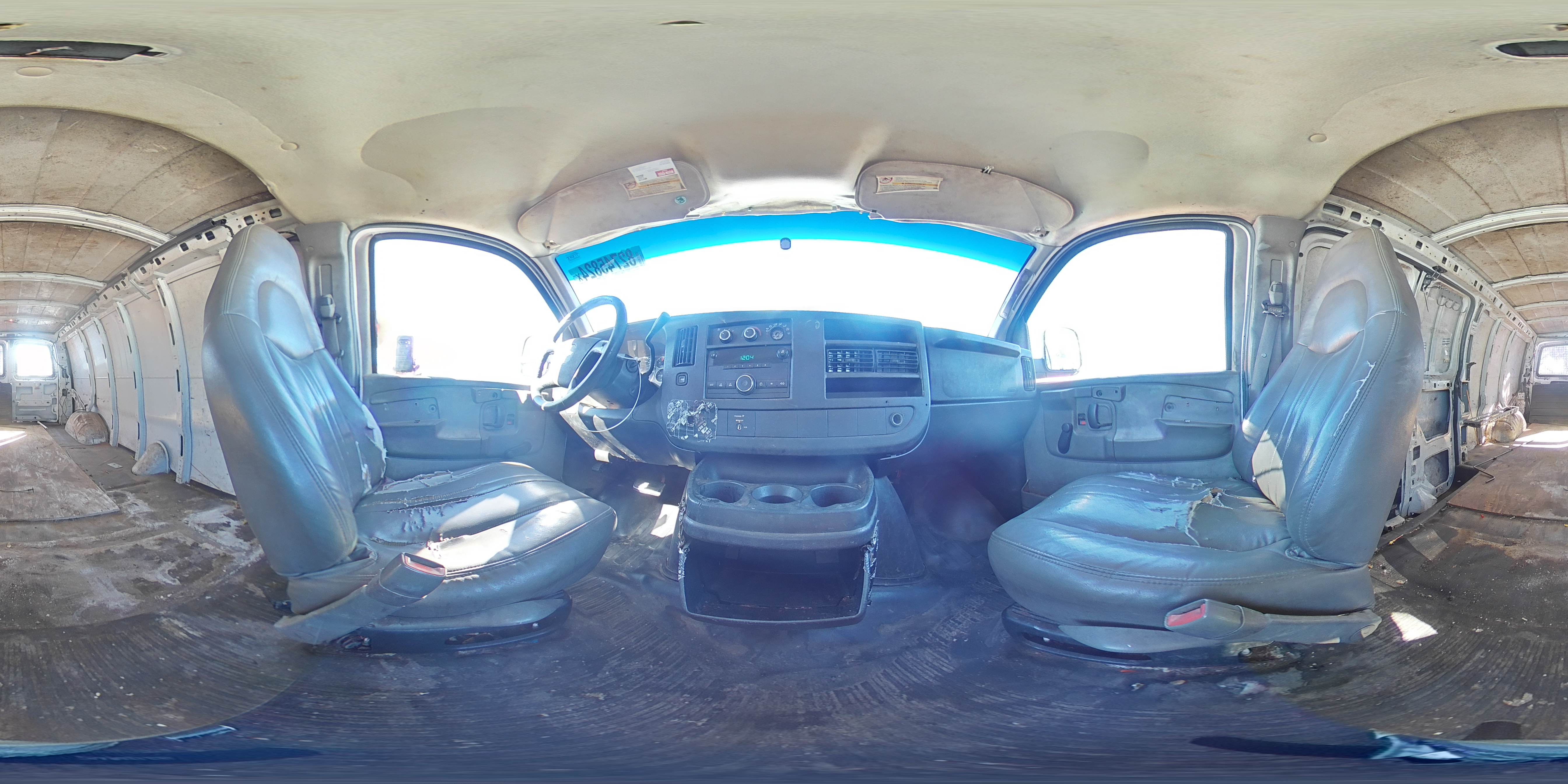 2008 Chevrolet Express - Image 12