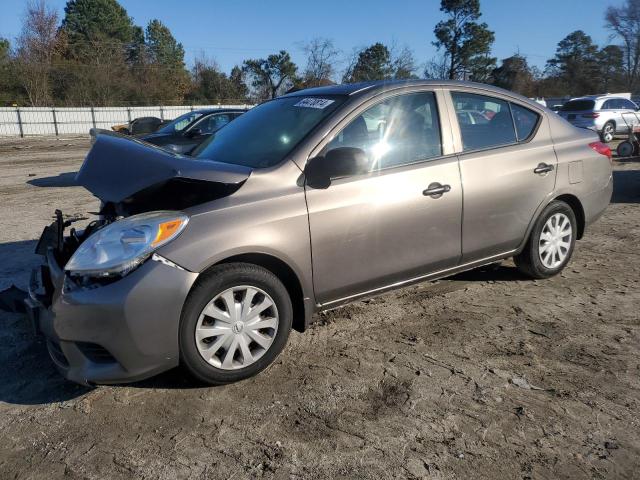 2013 Nissan Versa S