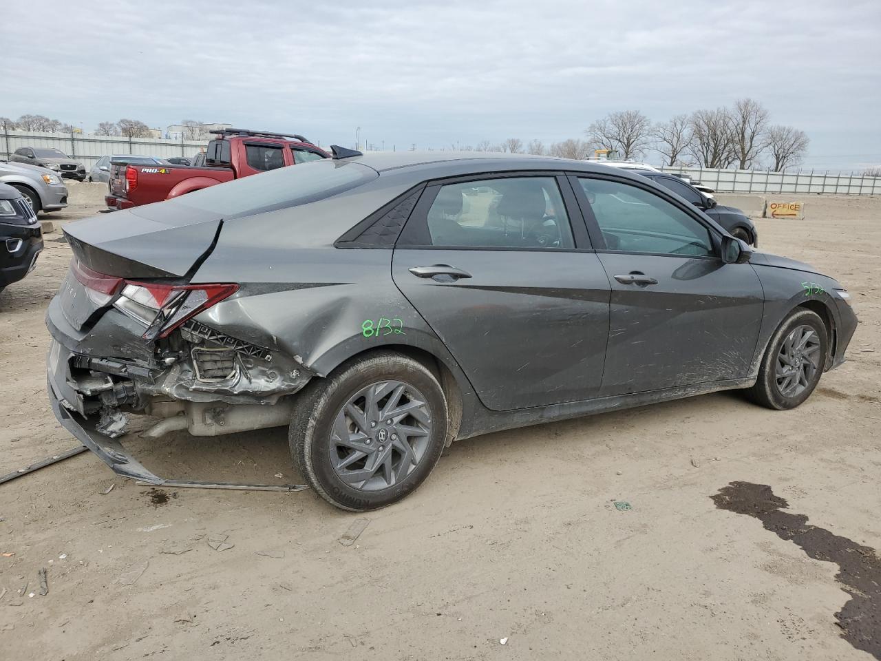 2024 Hyundai Elantra - Image 3