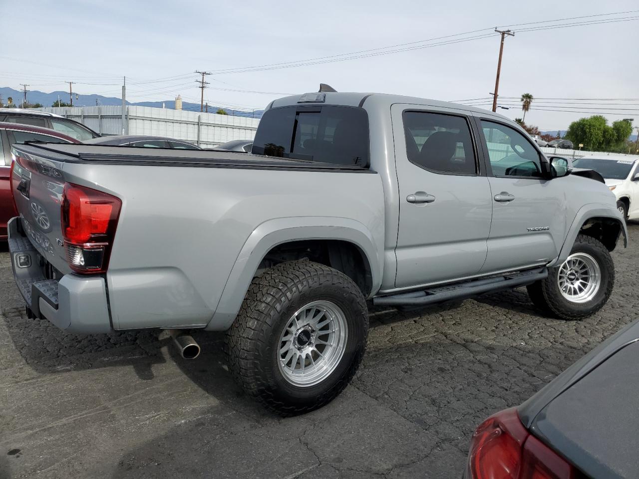 VIN 3TMAZ5CN6JM072558 2018 TOYOTA TACOMA no.3