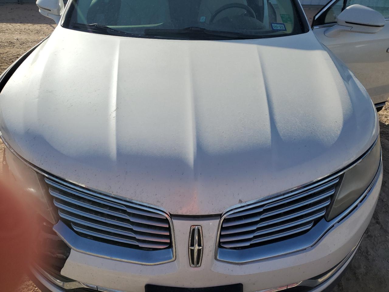2016 Lincoln MKX - Image 11