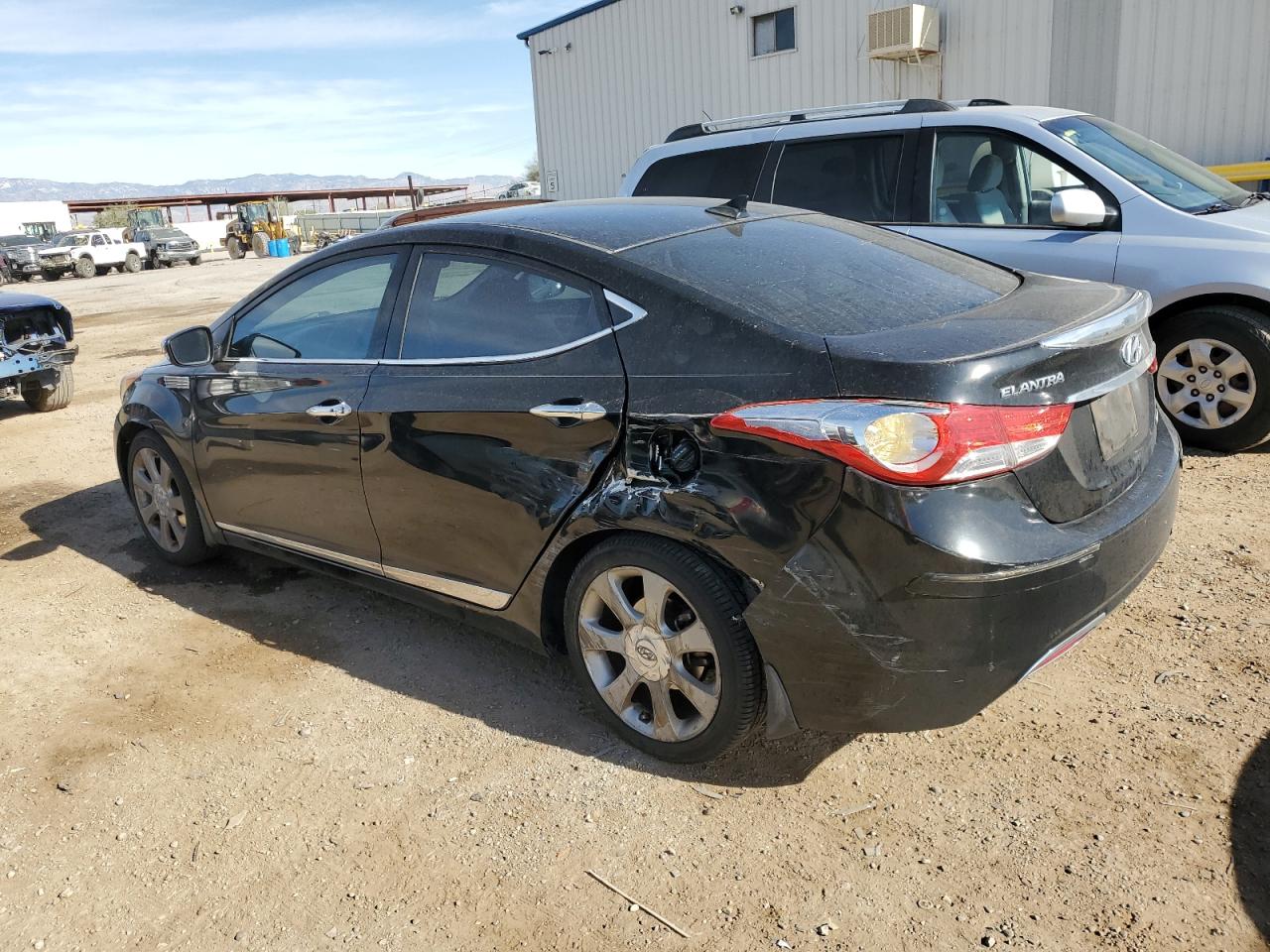 VIN KMHDH4AE3DU863820 2013 HYUNDAI ELANTRA no.2