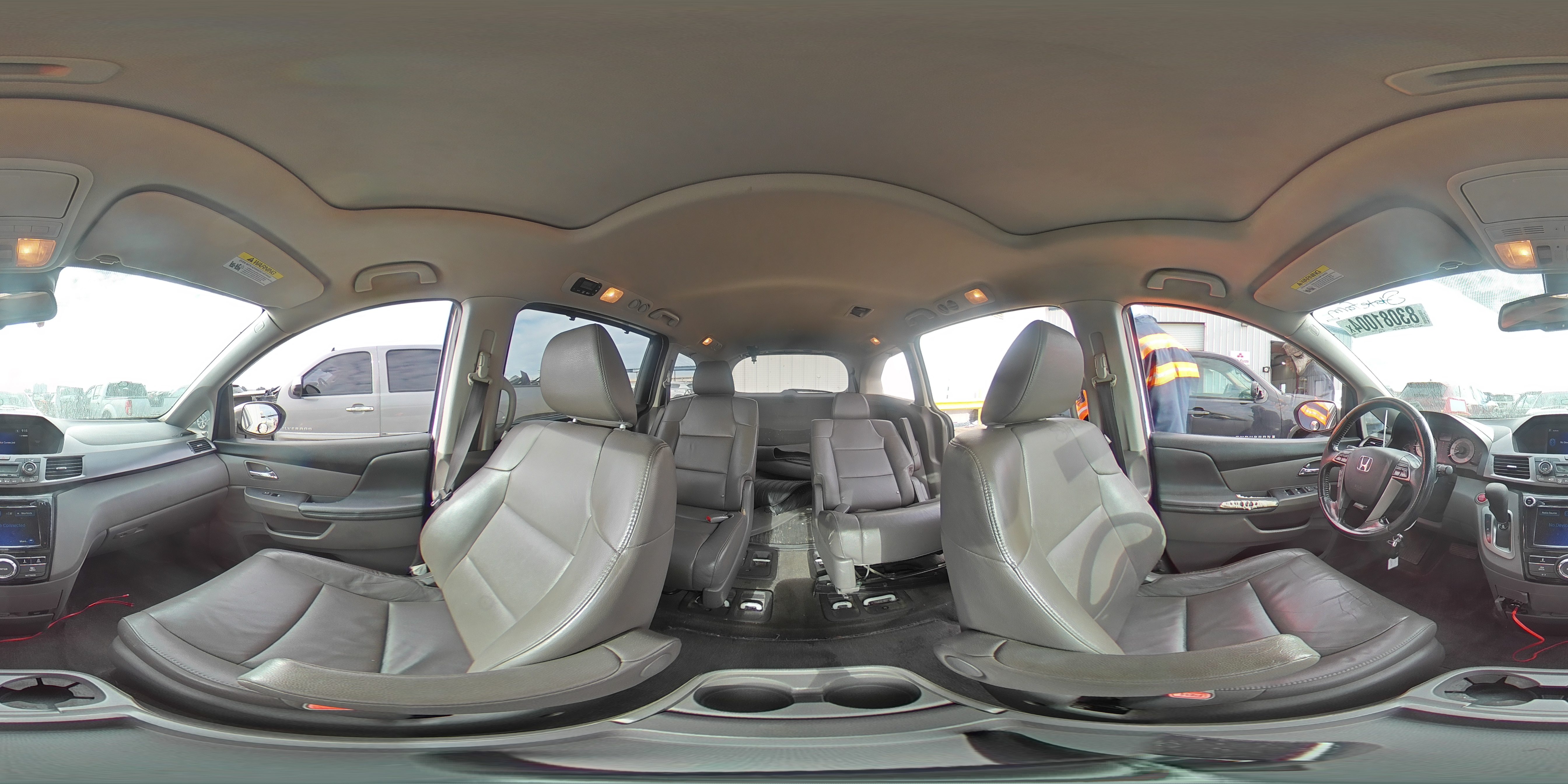 2014 Honda Odyssey - Image 16