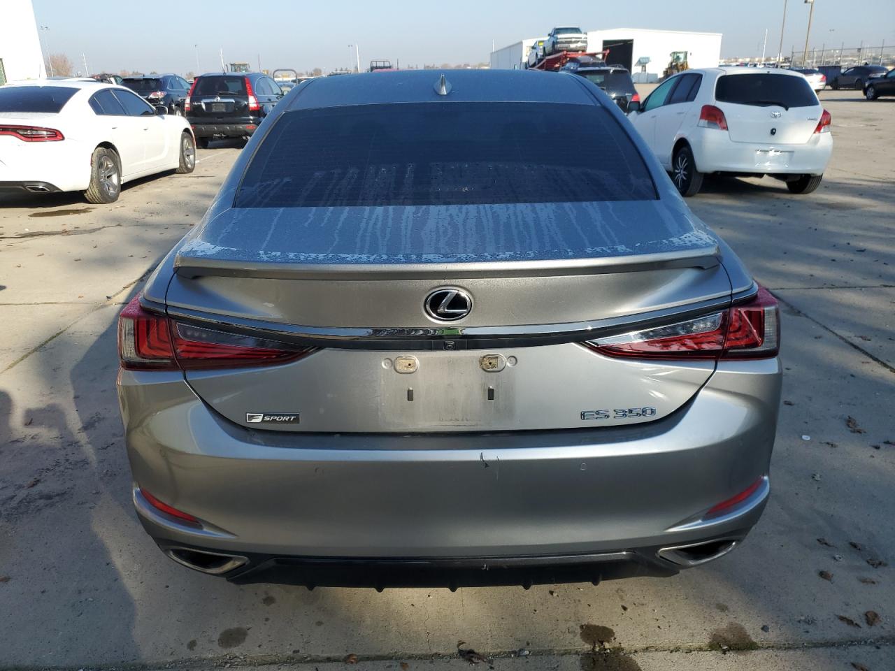 2019 Lexus ES - Image 6
