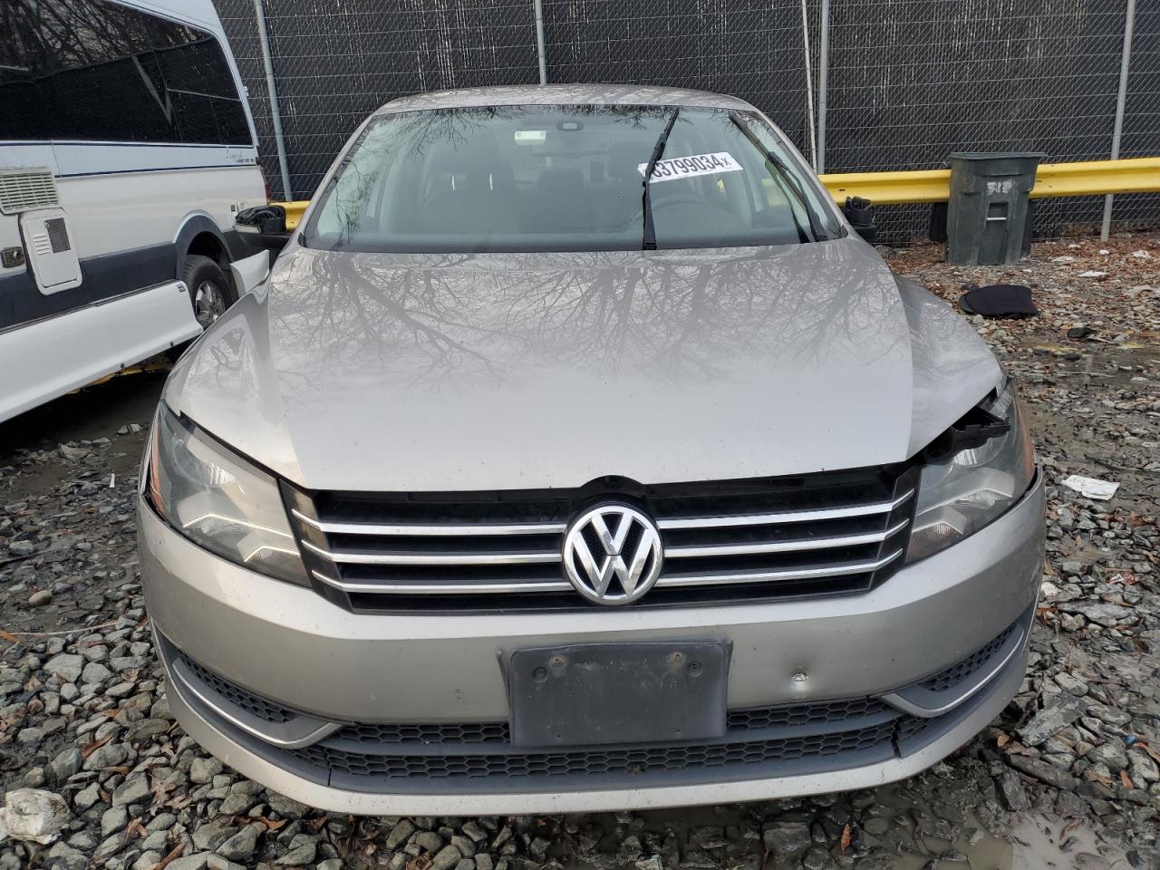 VIN 1VWBP7A32DC099931 2013 VOLKSWAGEN PASSAT no.5