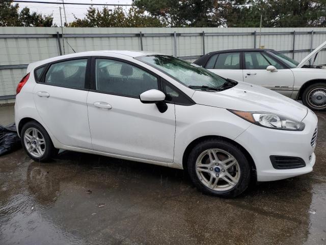  FORD FIESTA 2018 White