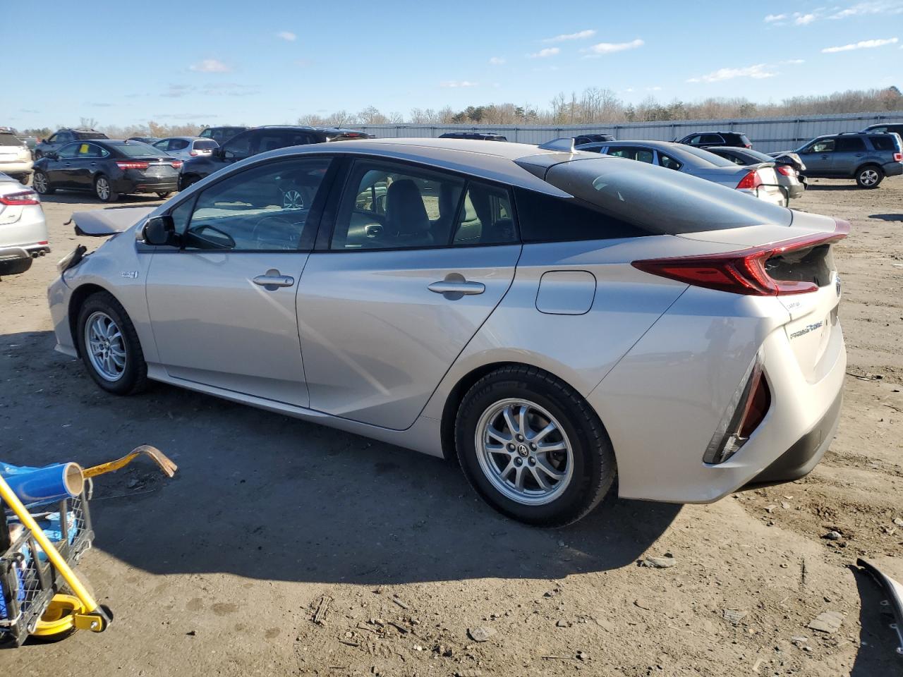 2017 Toyota Prius - Image 2