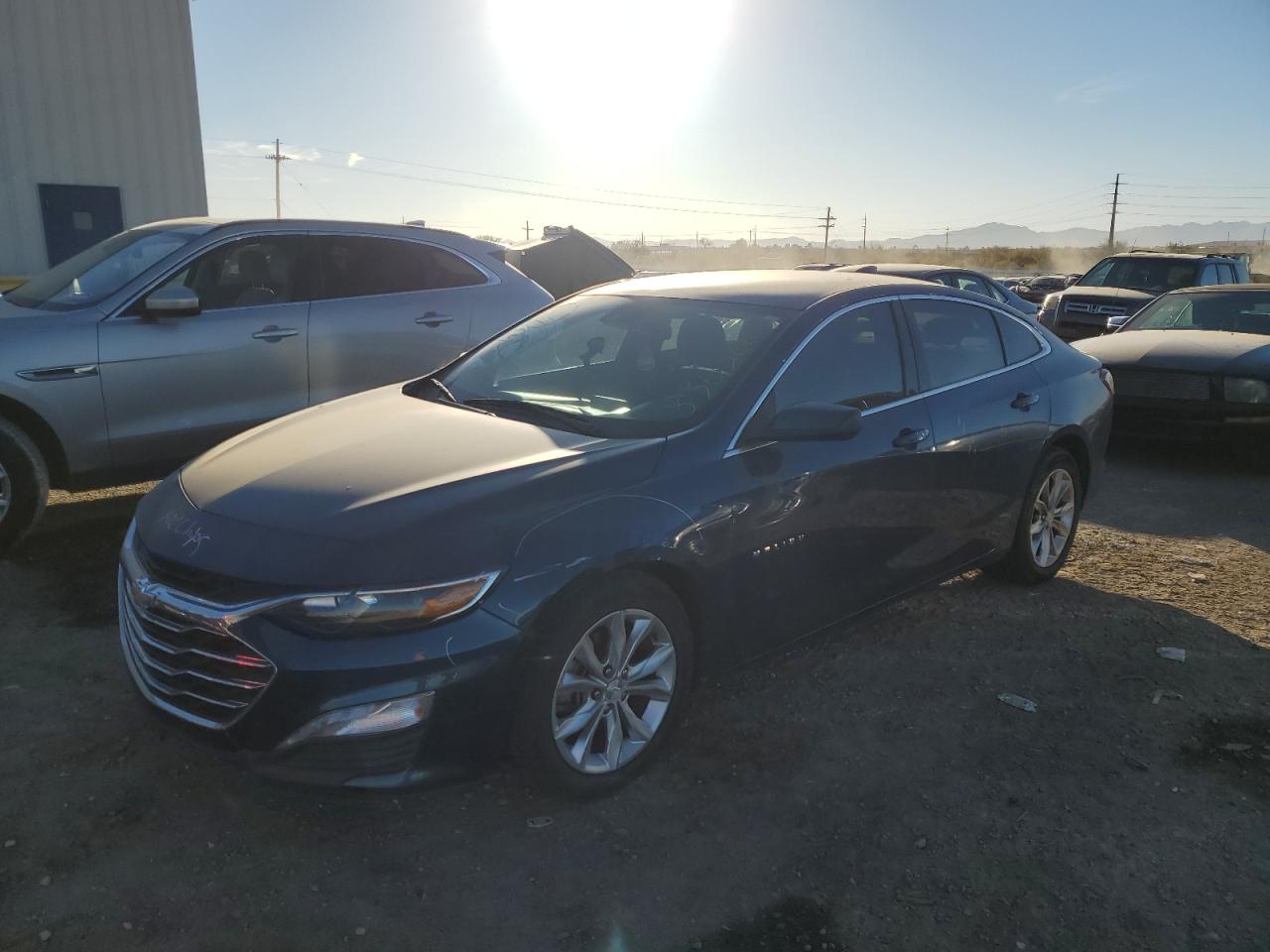 VIN 1G1ZD5ST0KF122124 2019 CHEVROLET MALIBU no.1