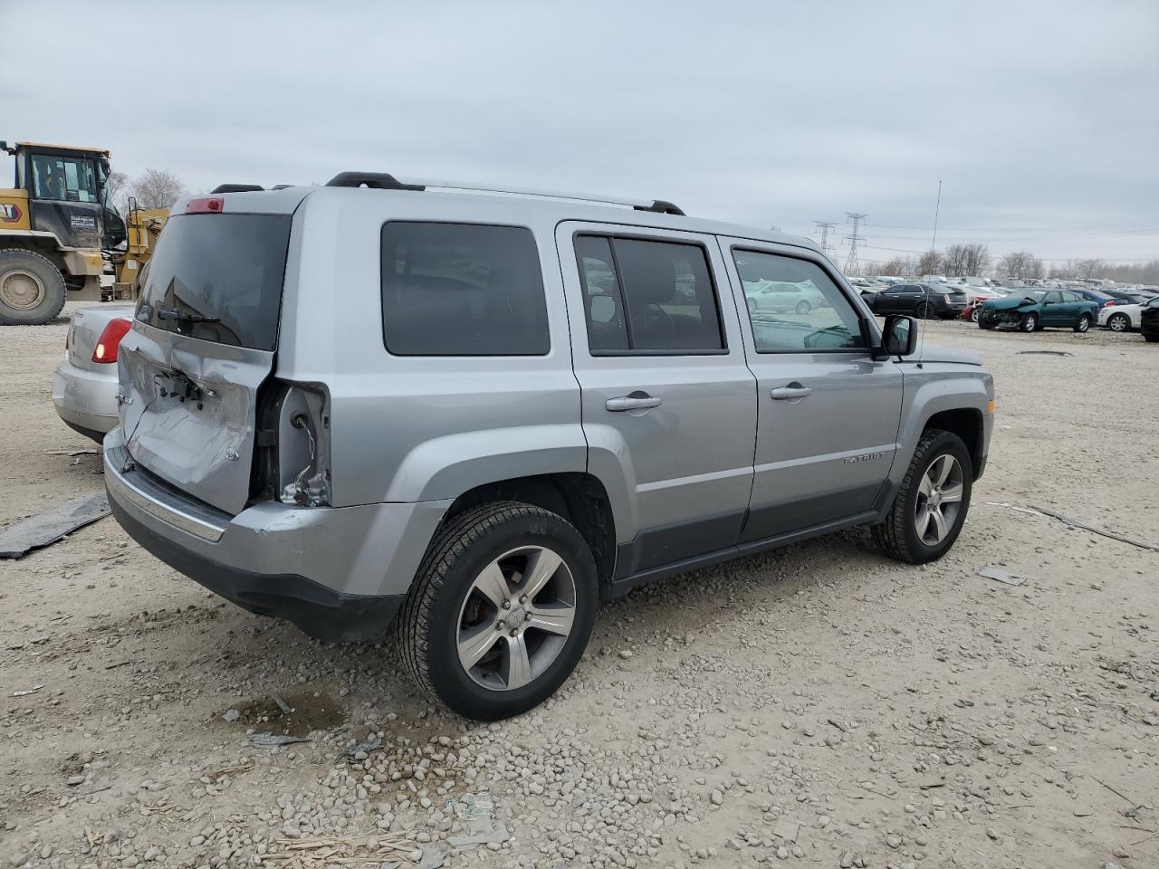2017 Jeep Liberty (Patriot) - Image 3