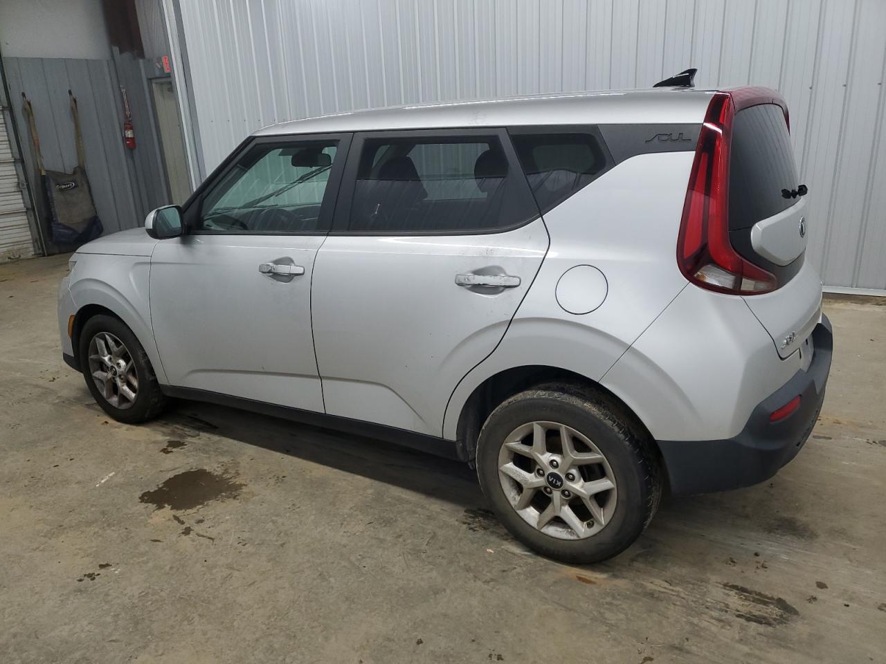 VIN KNDJ23AU4M7774234 2021 KIA SOUL no.2