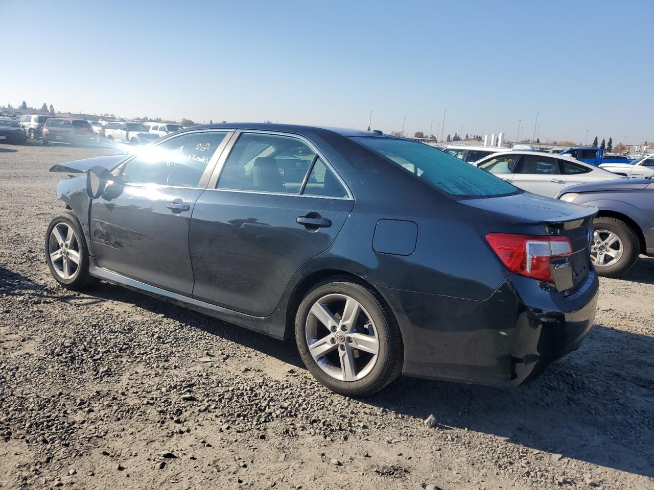 VIN 4T1BF1FK3DU223830 2013 TOYOTA CAMRY no.2