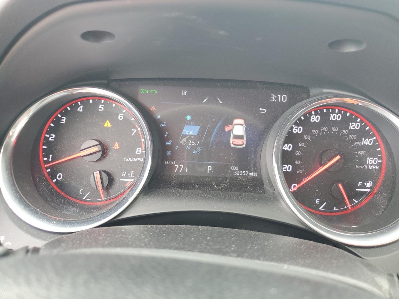 2019 Toyota Camry - Image 9