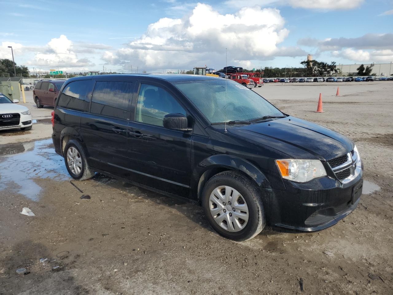 VIN 2C4RDGBGXDR807412 2013 DODGE CARAVAN no.4