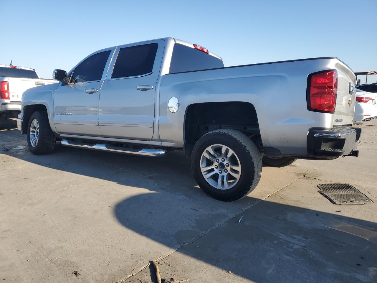 2015 Chevrolet Silverado - Image 2