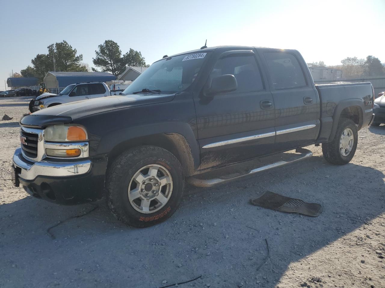 2004 GMC Sierra - Image 1