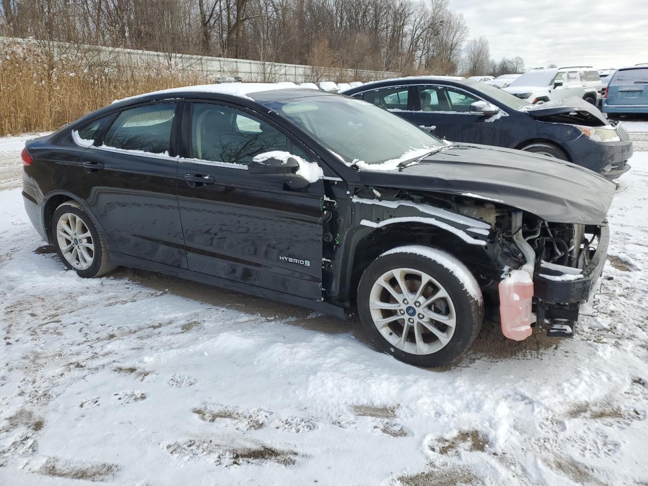 VIN 3FA6P0LU7KR108094 2019 FORD FUSION no.4