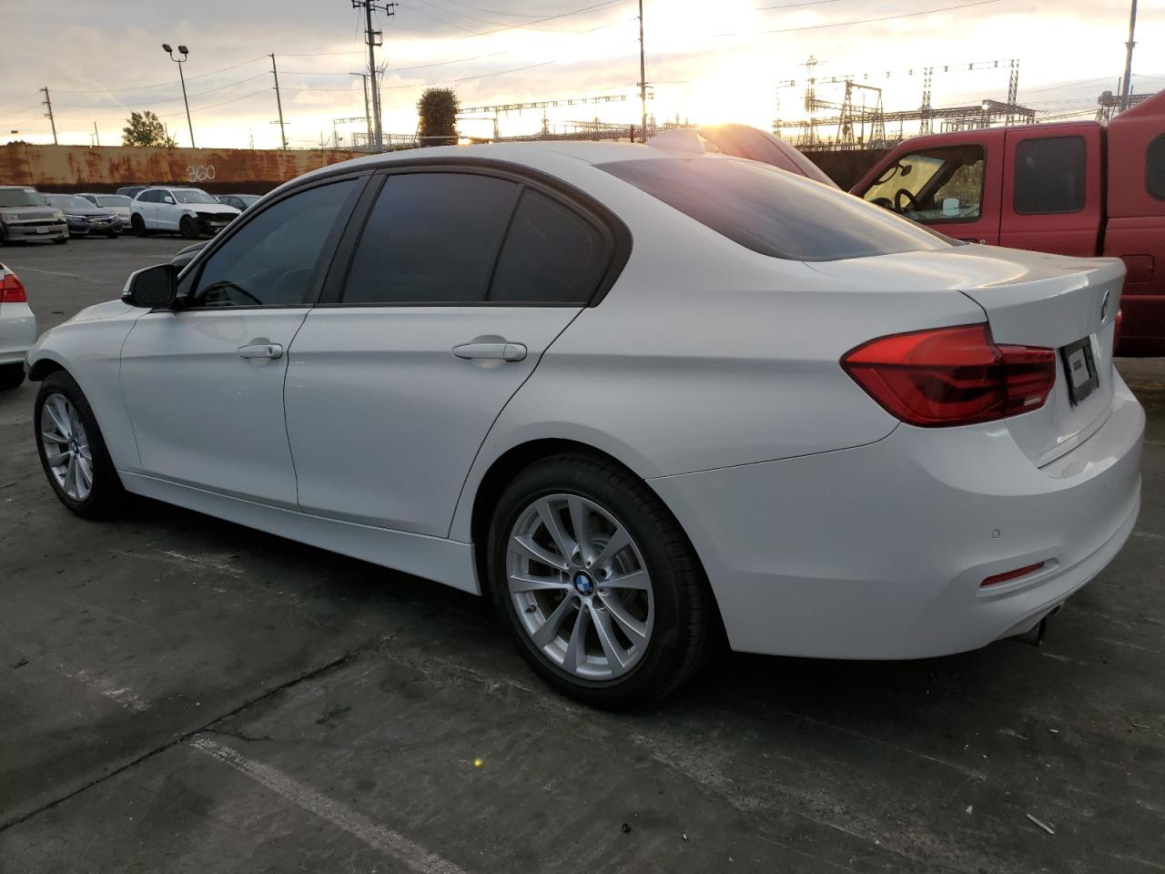 VIN WBA8E1G37HNU17346 2017 BMW 3 SERIES no.2