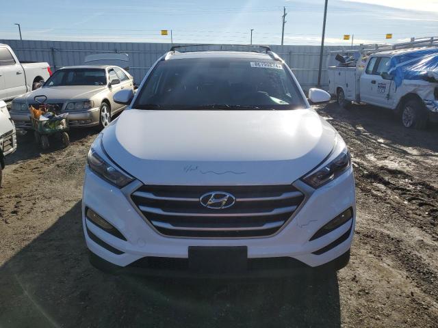  HYUNDAI TUCSON 2017 Белы