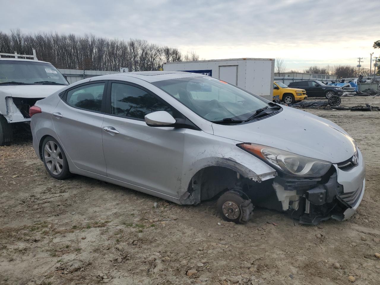 VIN KMHDH4AE0DU640358 2013 HYUNDAI ELANTRA no.4