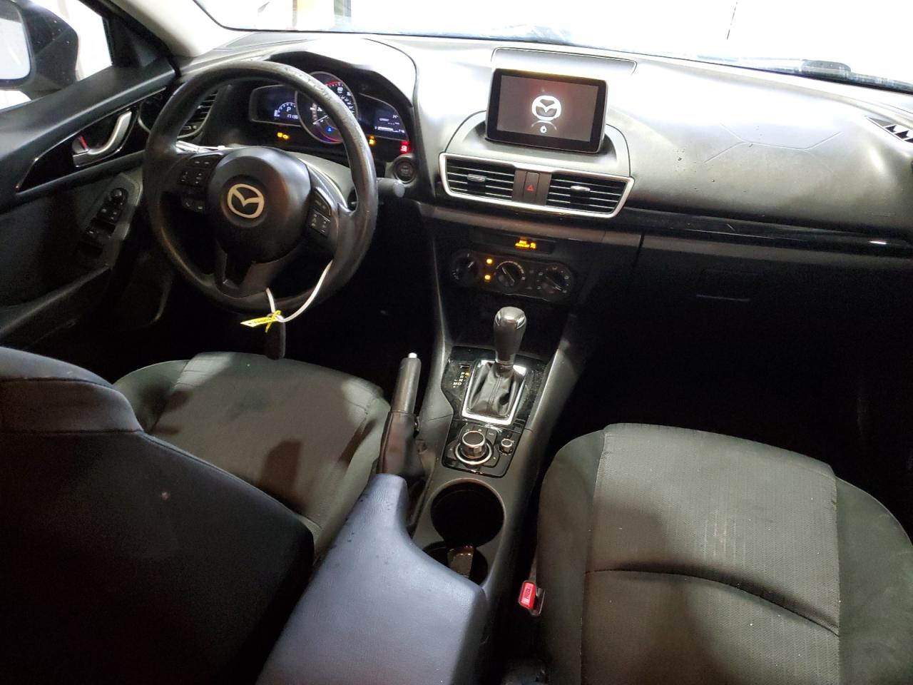 2016 Mazda 3 - Image 8