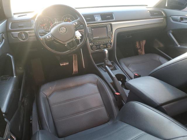  VOLKSWAGEN PASSAT 2017 Білий