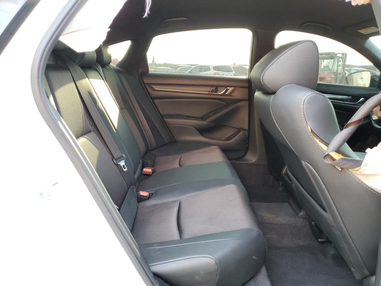 2021 Honda Accord - Image 11