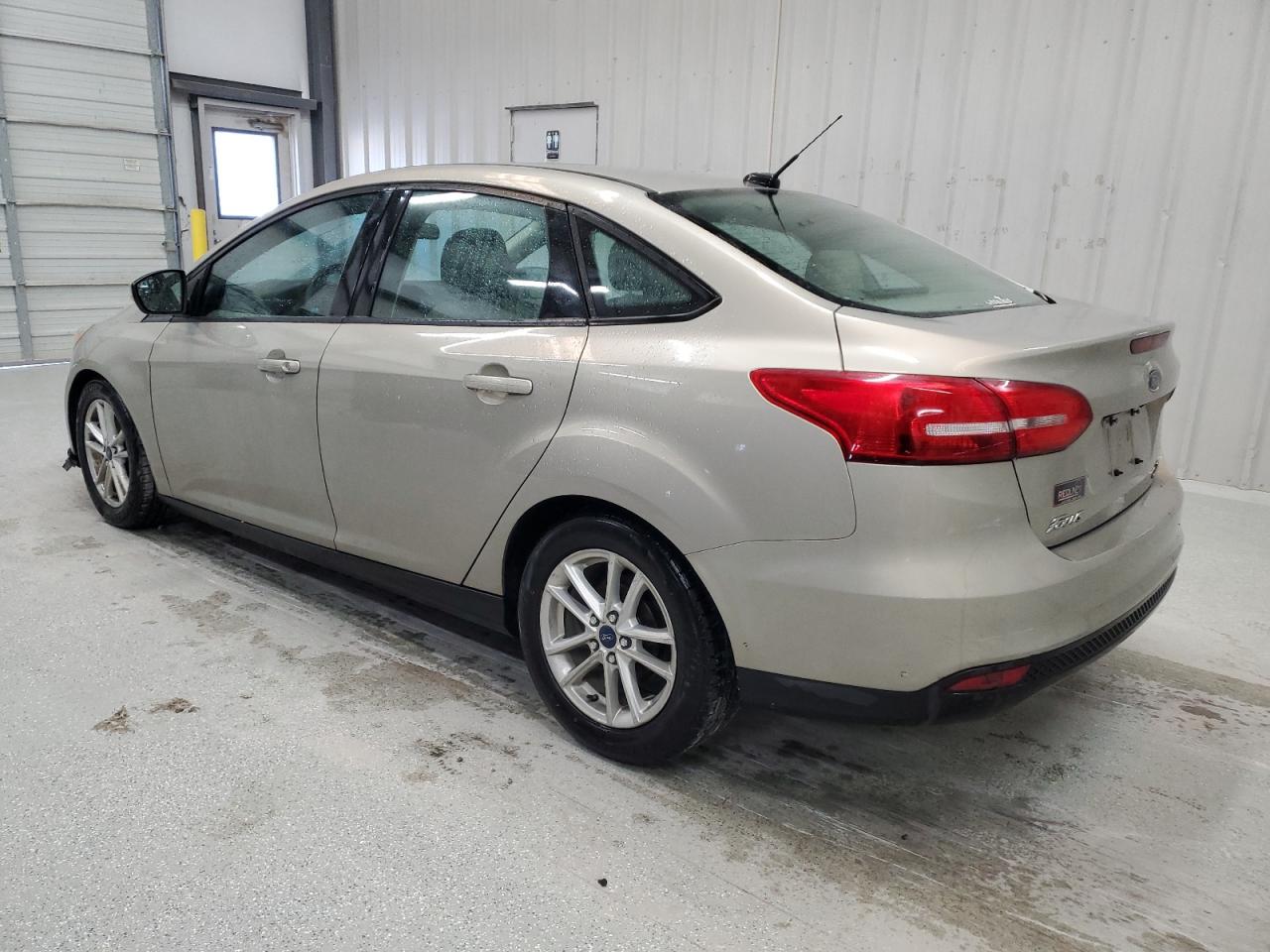 VIN 1FADP3F22GL283619 2016 FORD FOCUS no.2