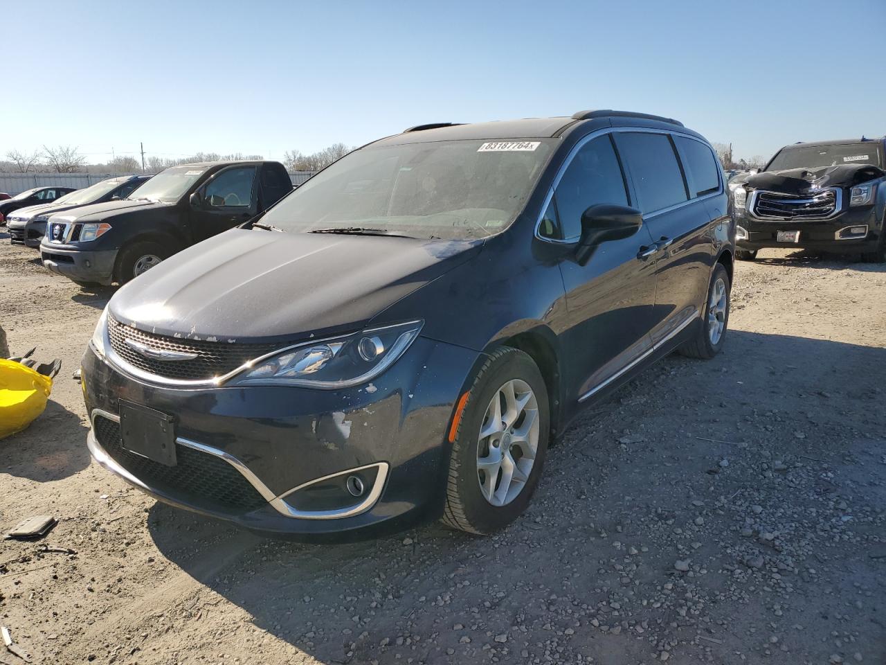 2C4RC1BG0HR598638 2017 CHRYSLER PACIFICA - Image 1