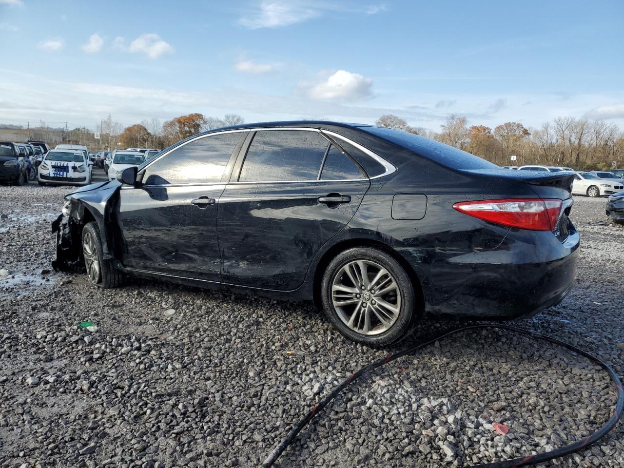 VIN 4T1BF1FK4HU808616 2017 TOYOTA CAMRY no.2