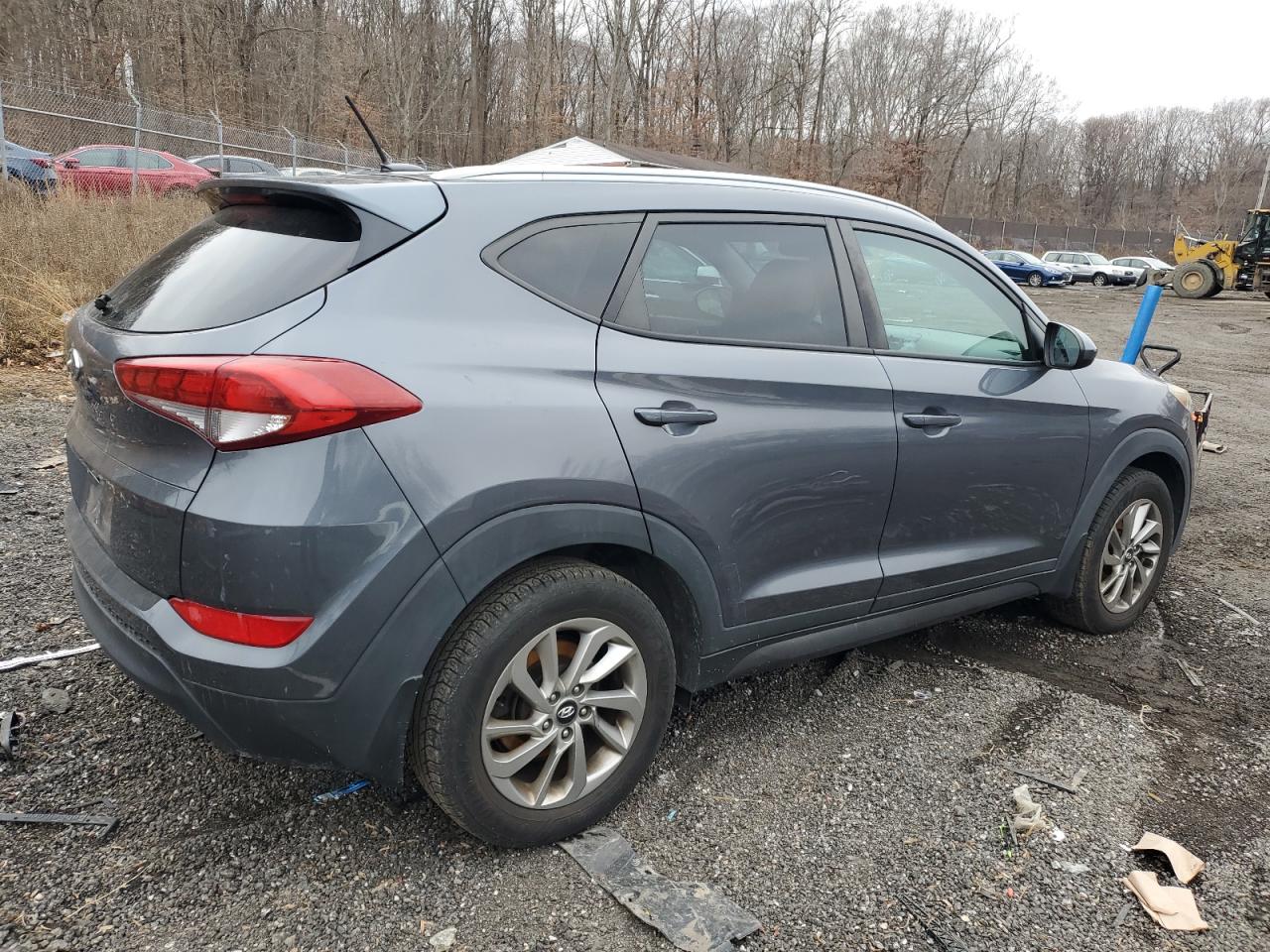 VIN KM8J33A45GU143345 2016 HYUNDAI TUCSON no.3