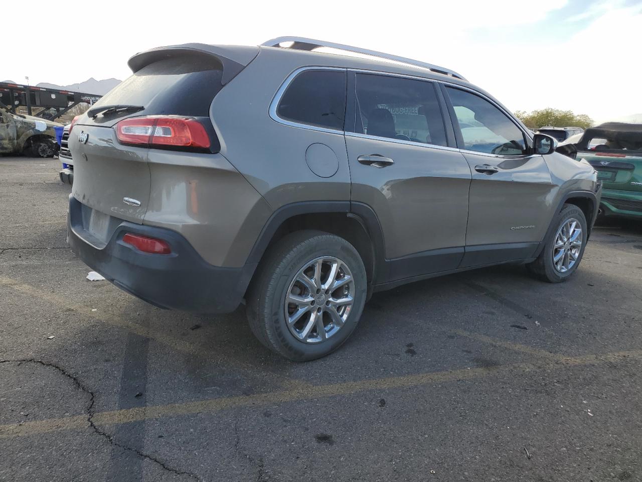 2016 Jeep Grand Cherokee - Image 3