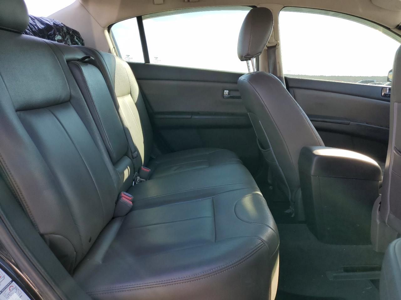 2010 Nissan Sentra - Image 10