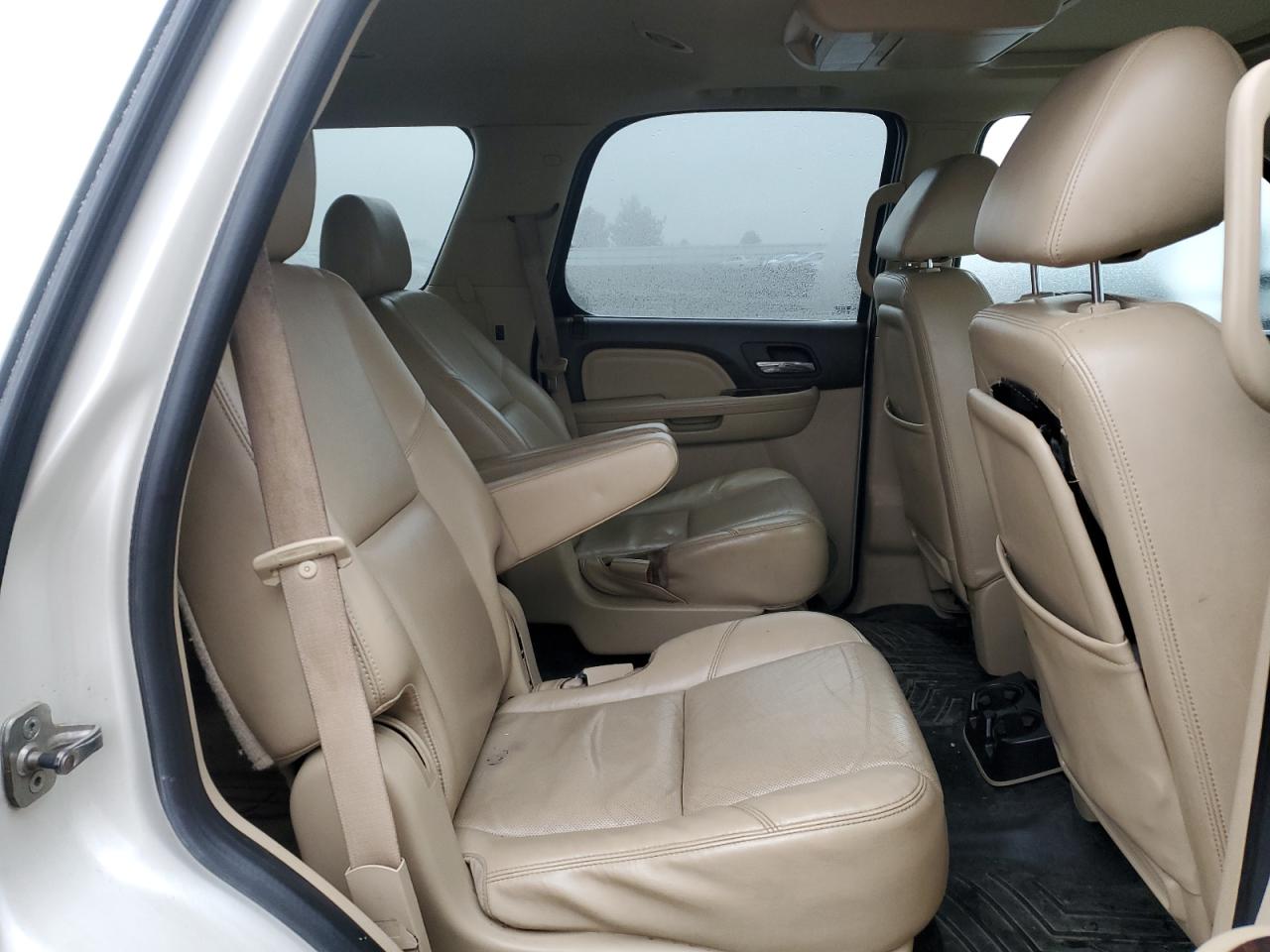 2011 GMC Yukon - Image 11