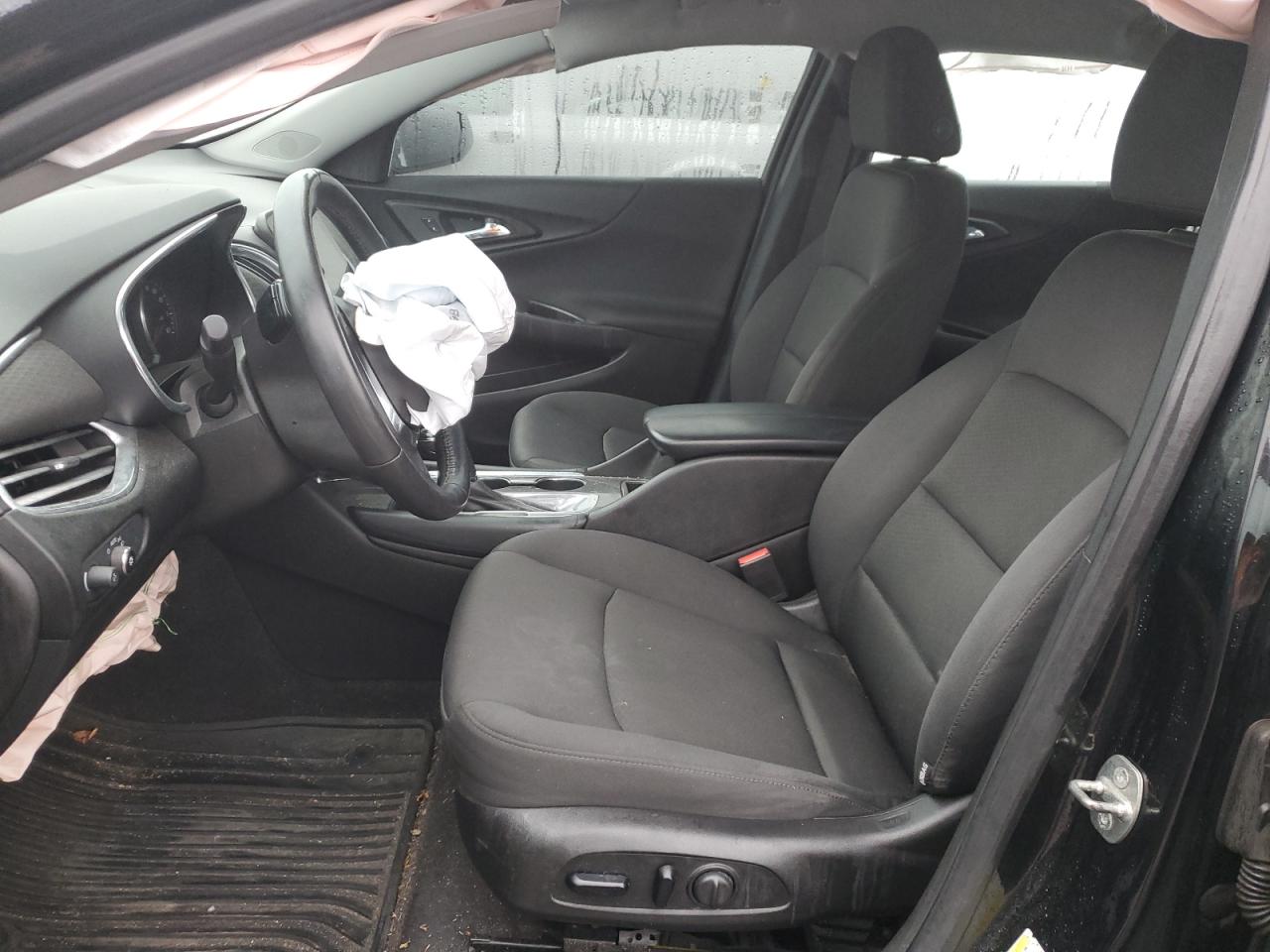 2017 Chevrolet Malibu - Image 7