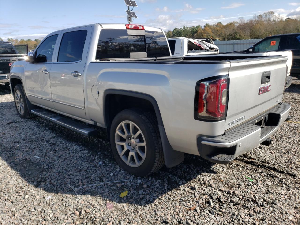 2017 GMC Sierra - Image 2