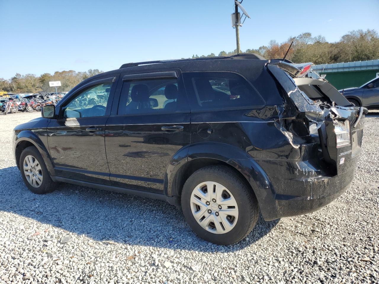 2017 Dodge Journey - Image 2