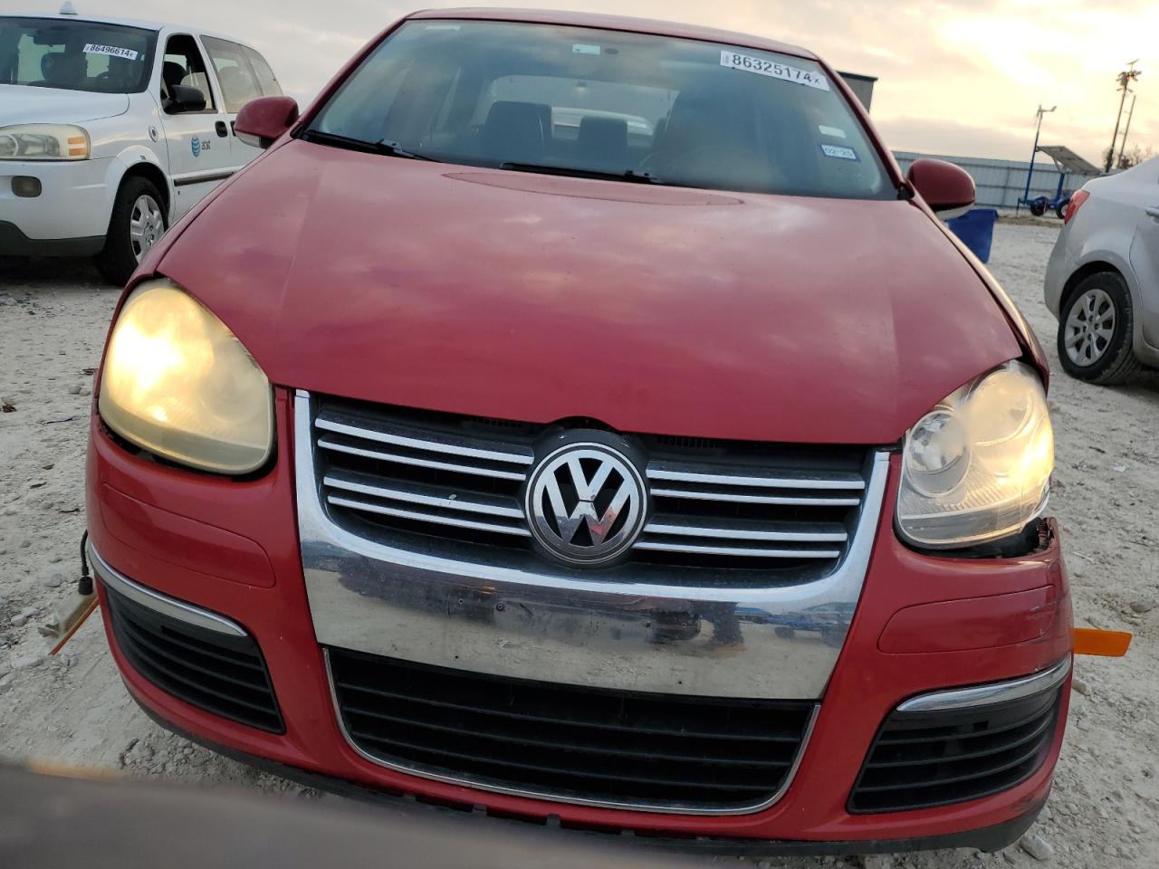 2010 Volkswagen Jetta - Image 5