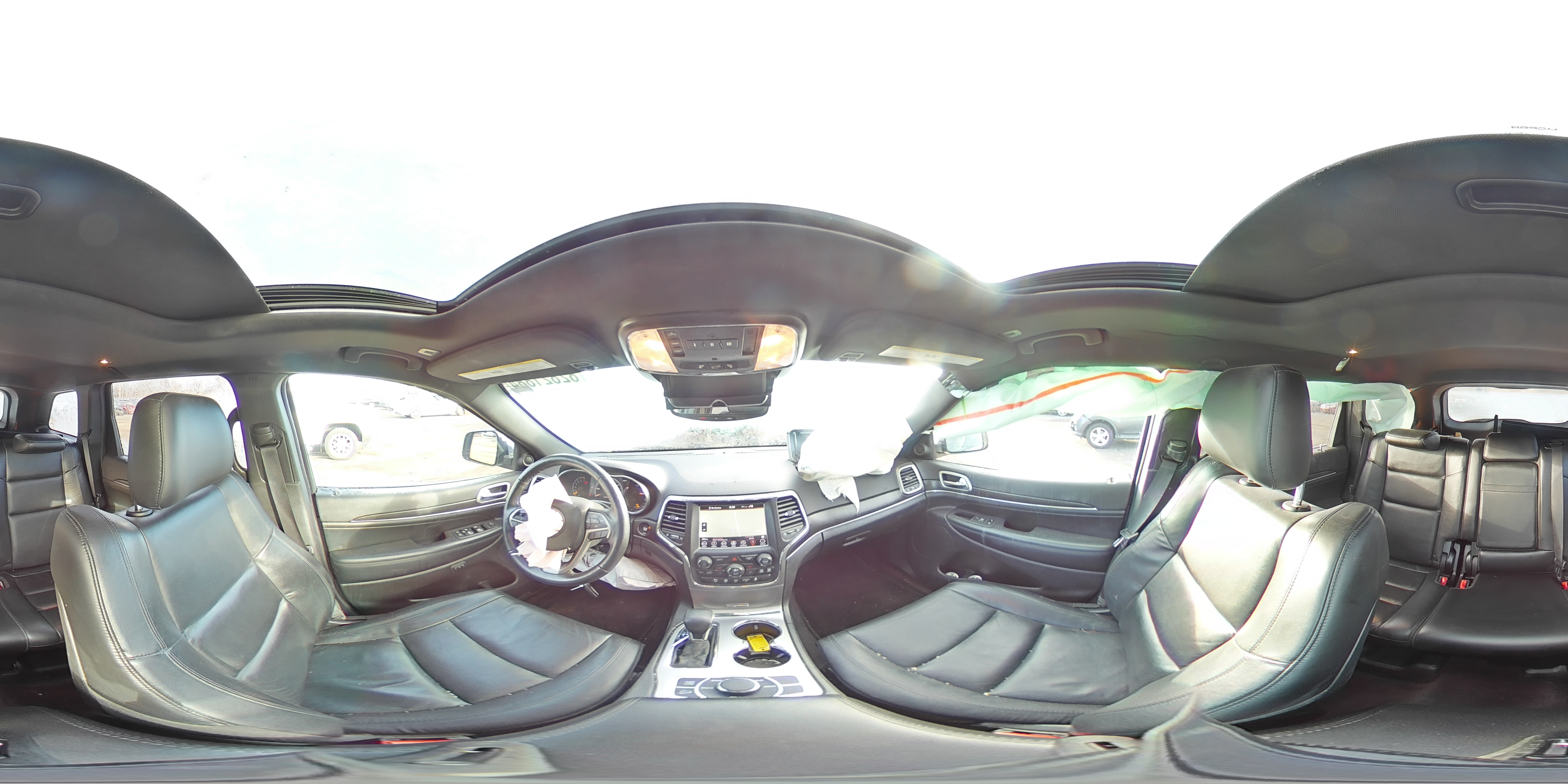 2018 Jeep Grand Cherokee - Image 14