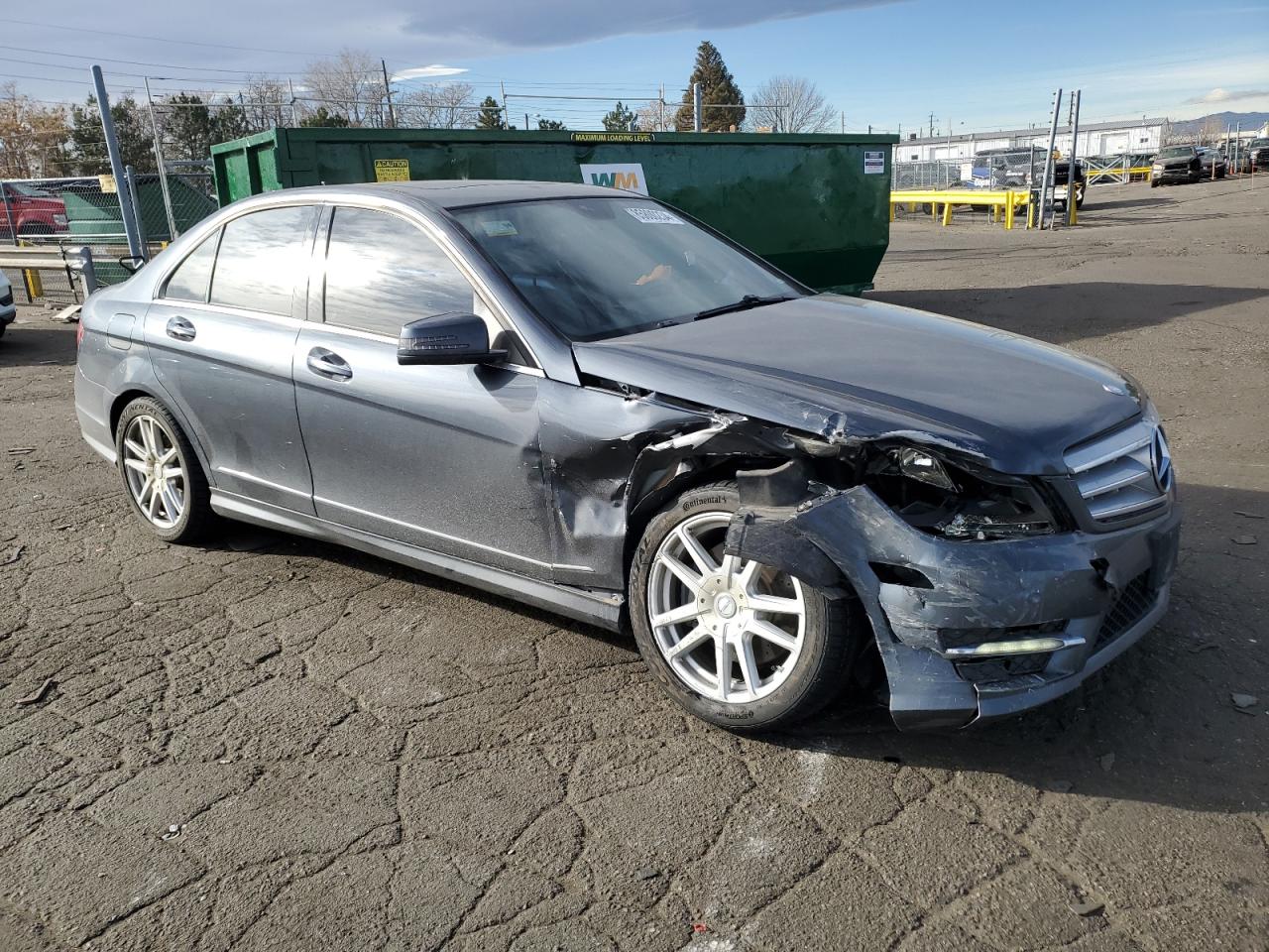 VIN WDDGF8AB9DA839985 2013 MERCEDES-BENZ C-CLASS no.4