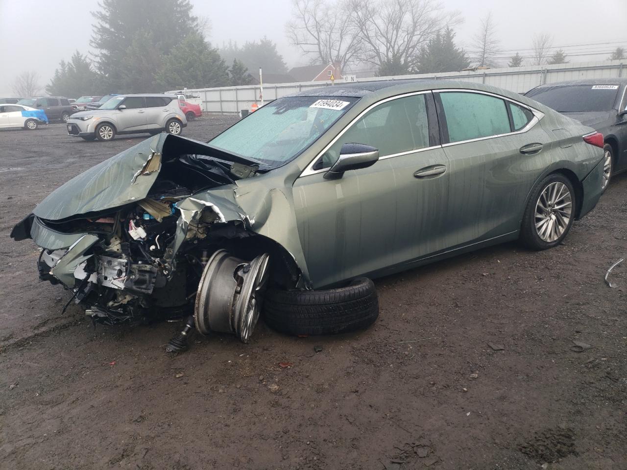 2019 Lexus ES - Image 1