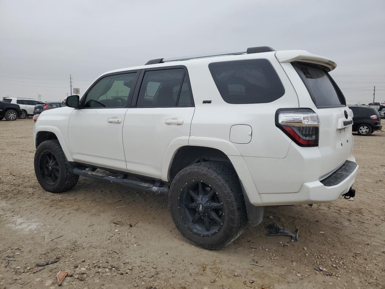 2022 Toyota 4Runner - Image 2