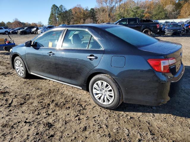 Седани TOYOTA CAMRY 2013 Чорний