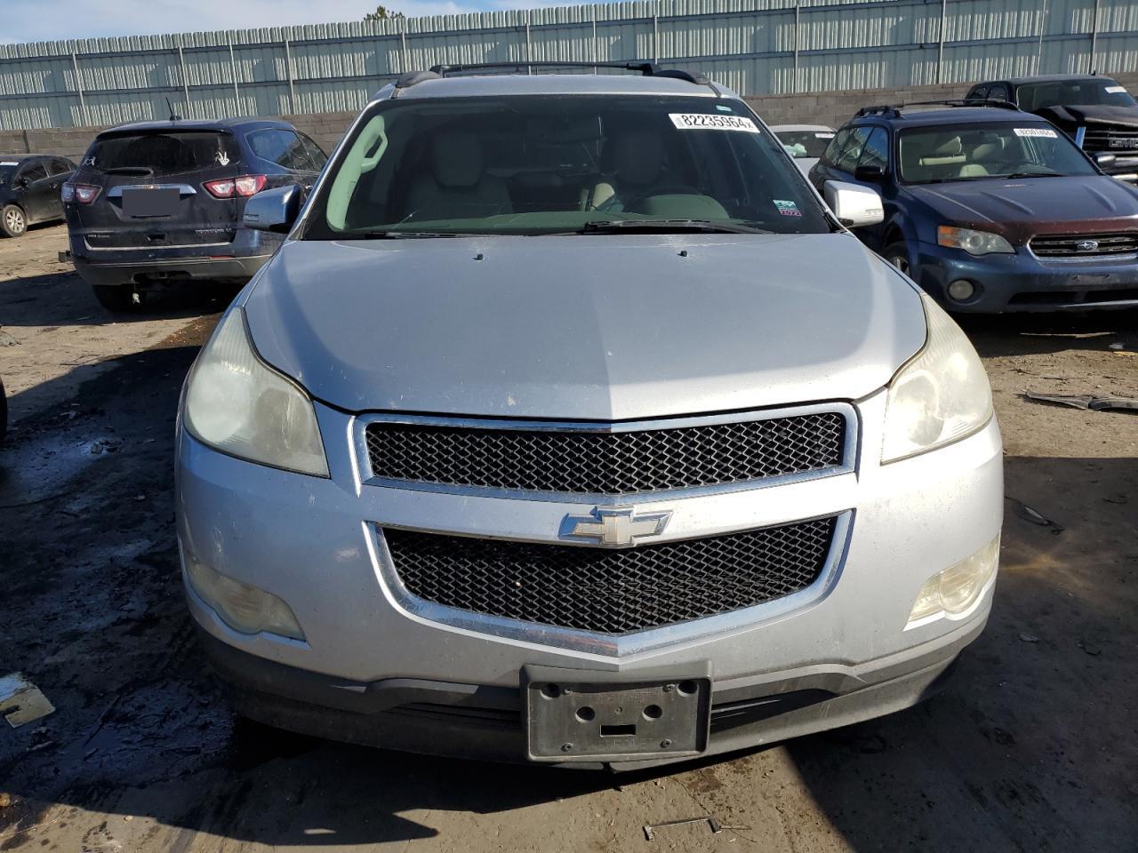 2011 Chevrolet Traverse - Image 5