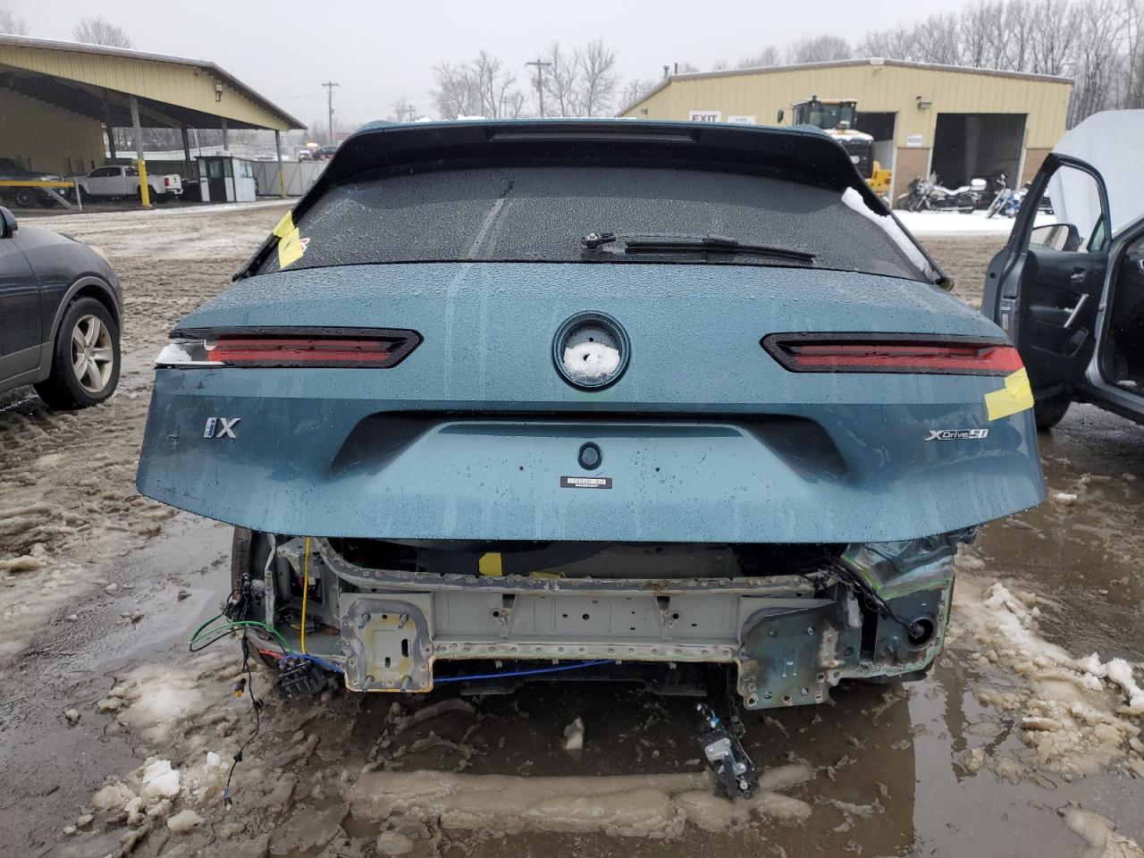 2023 BMW Ix xDrive50 VIN: WB523CF02PCM42677 Lot: 83855194