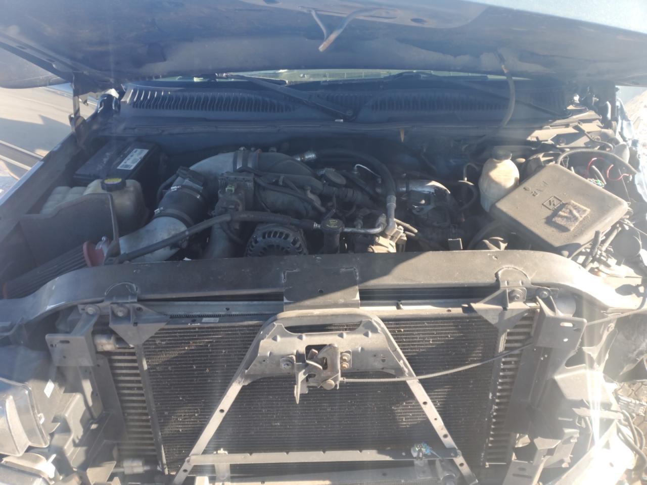 2006 Chevrolet Silverado - Image 13