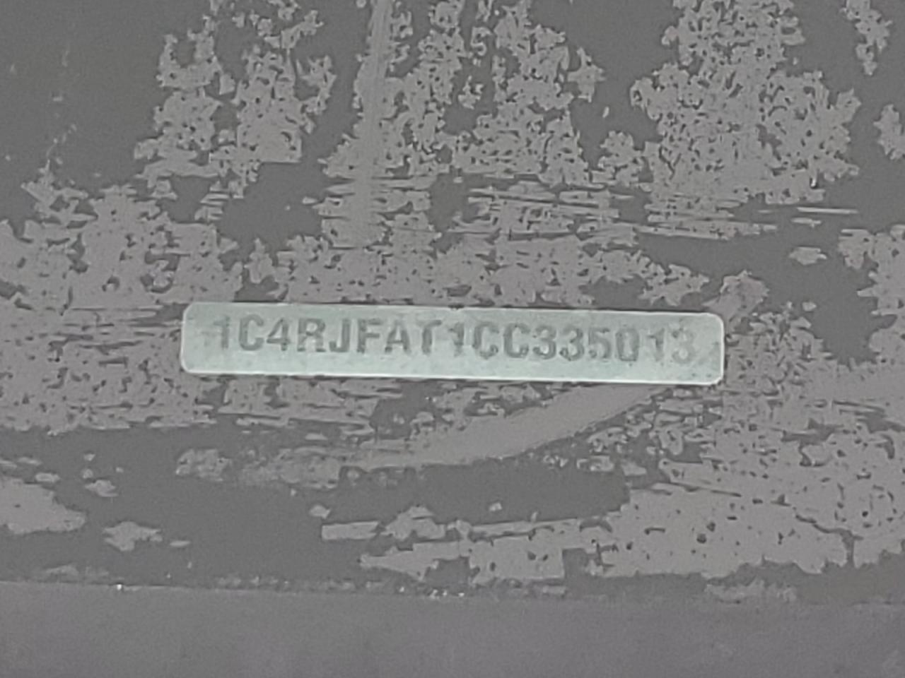 2012 Jeep Grand Cherokee - Image 14