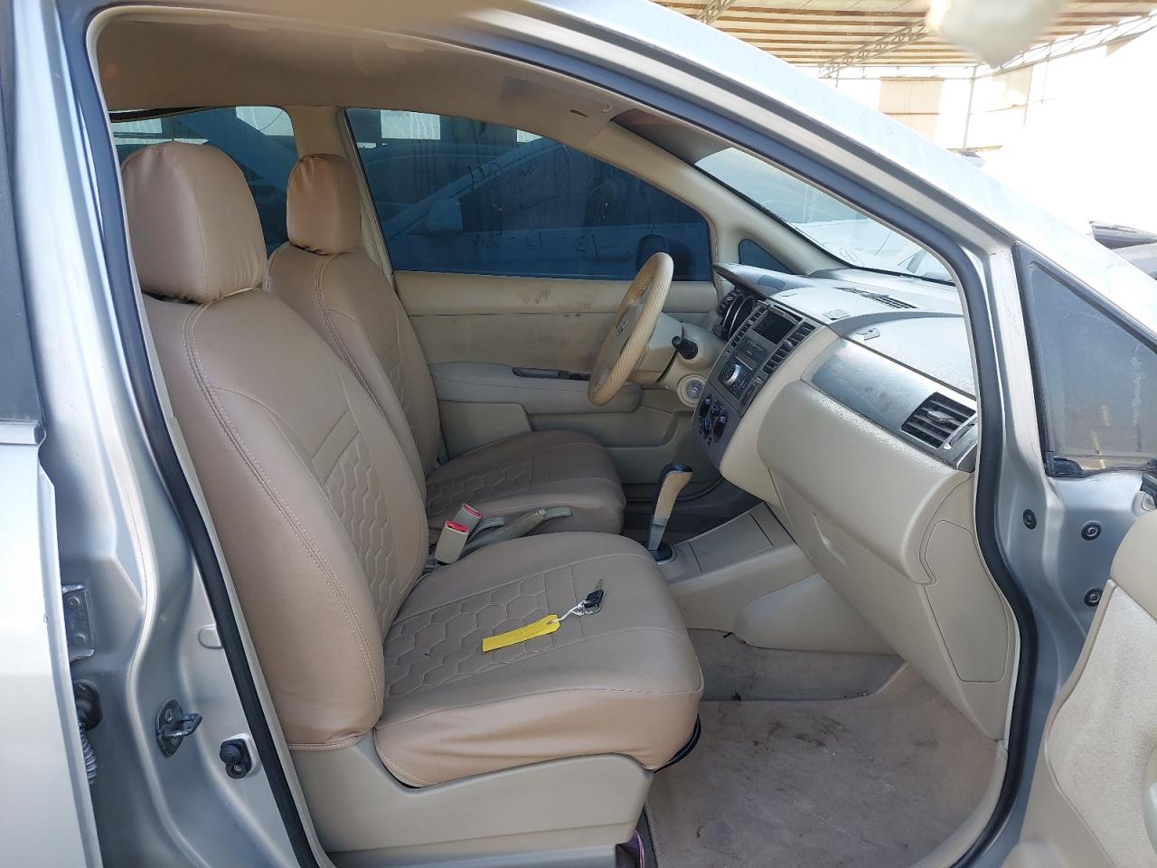 JN1CC11C18T016143 - 2008 Nissan TIIDA - #84123194