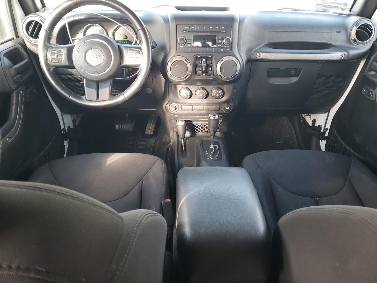 2015 Jeep Wrangler Unlimited Sport VIN: 1C4BJWDG8FL715129 Lot: 84392664